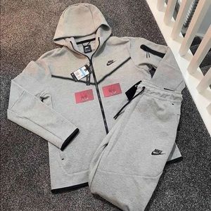 Nike Tech Fleece Full Suit Gray